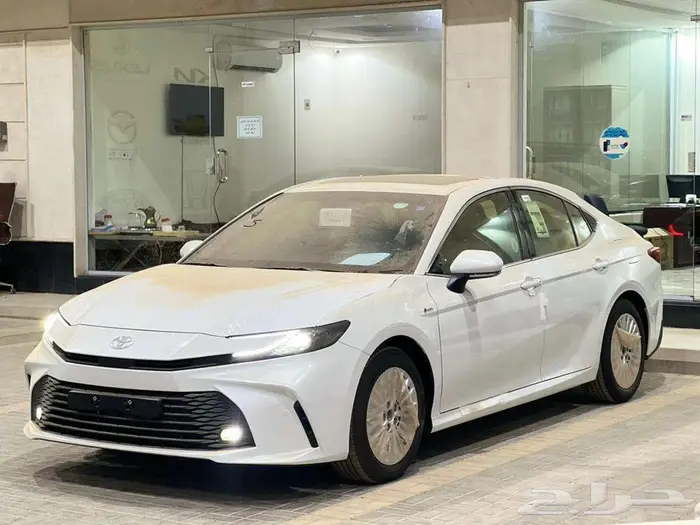 تويوتا كامري E PLUS هايبرد سعودي 2025 28