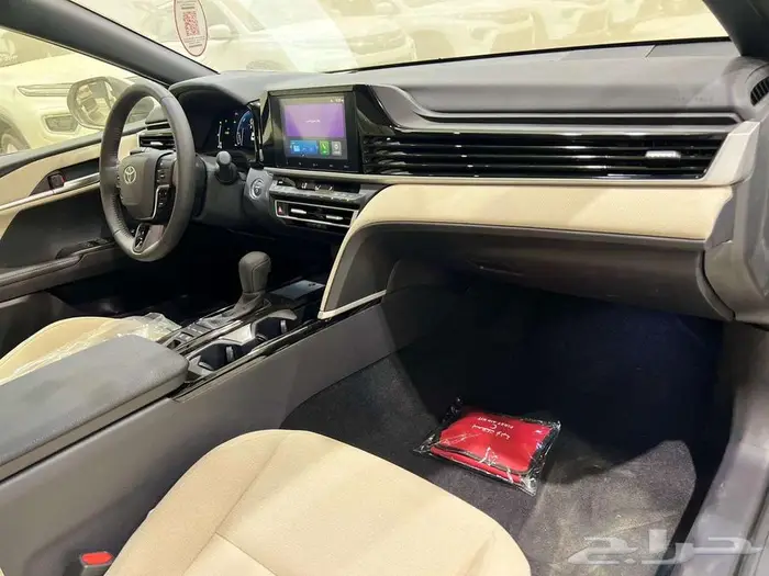 تويوتا كامري E PLUS هايبرد سعودي 2025 13