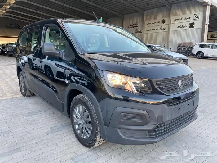 بيجو ريفتر موديل 2023 ديزل عداد اصفار 2