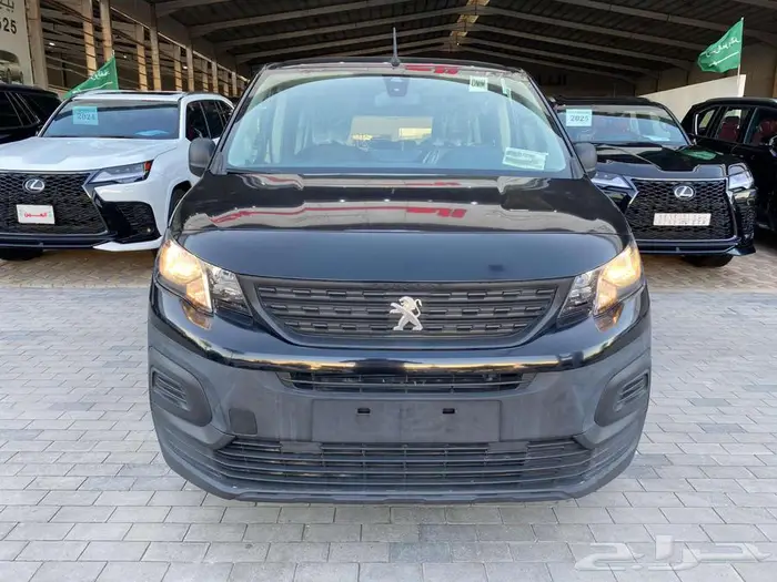 بيجو ريفتر موديل 2023 ديزل عداد اصفار 1