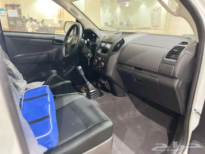 ايسوزو ديماكس غمارتين 2025 بدون دبل 18