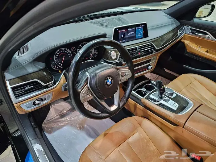بي ام دبليو 730Li 2018 فئة بيزنس 10