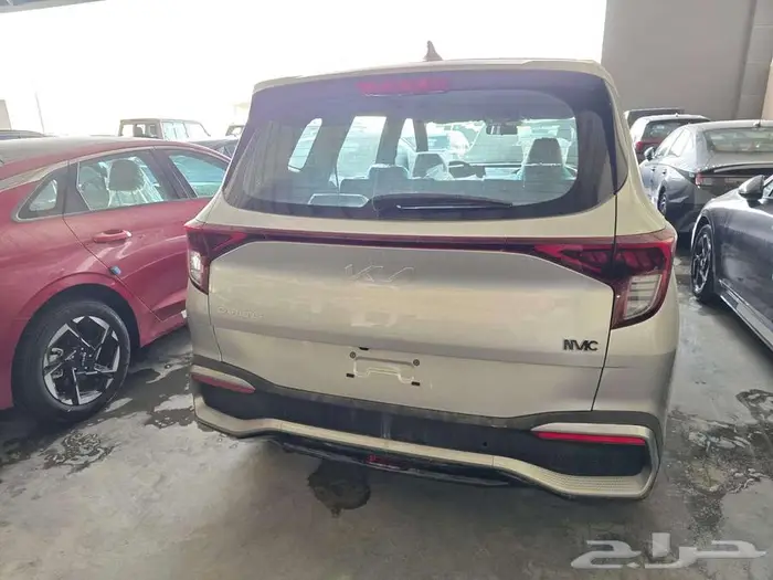 كيا كارينز موديل 2025 سعودي 4