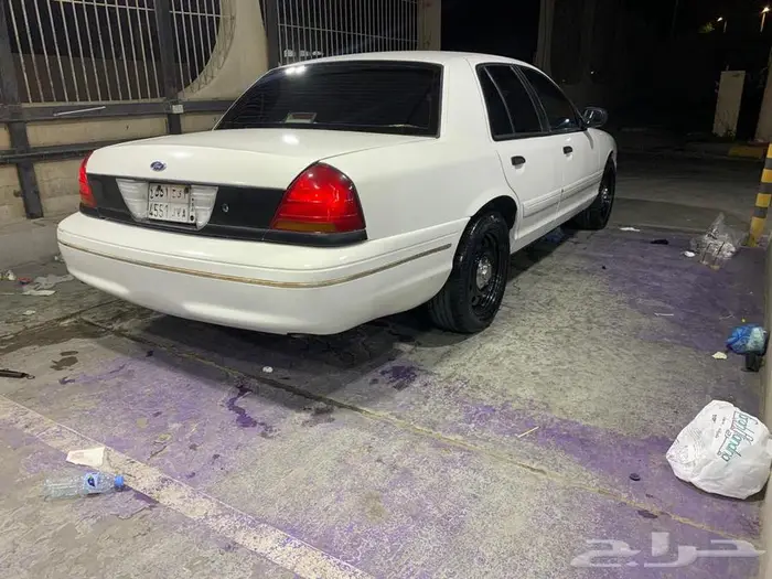 كراون فكتوريا محول بوليسي جنوط وشبك 7