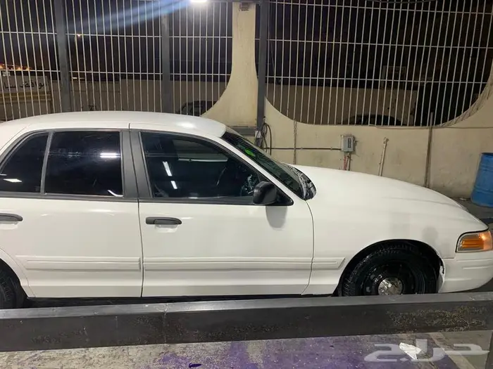 كراون فكتوريا محول بوليسي جنوط وشبك 0