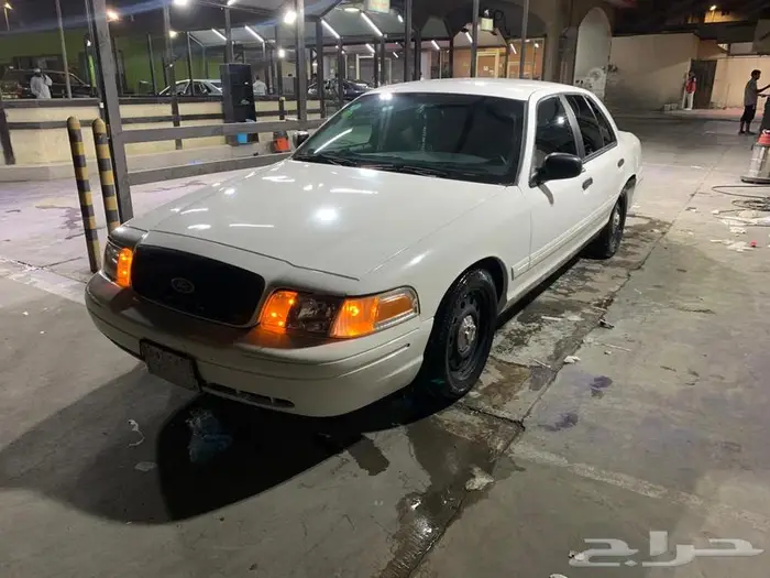 كراون فكتوريا محول بوليسي جنوط وشبك 2