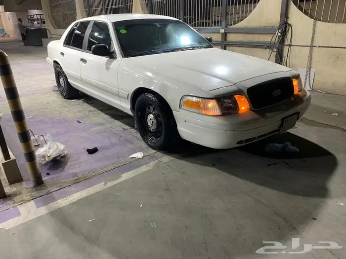 كراون فكتوريا محول بوليسي جنوط وشبك 1