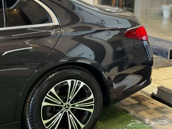 مرسيدس E 200 2024 - كاش او تمويل 7