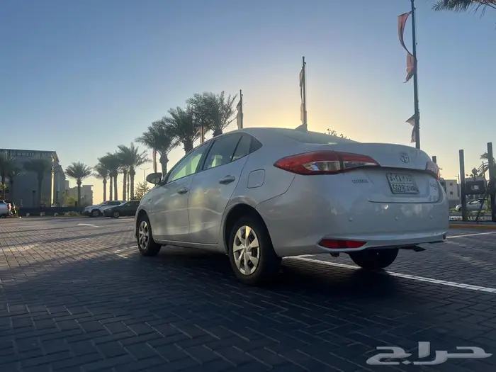 2022 تويوتا يارس 2