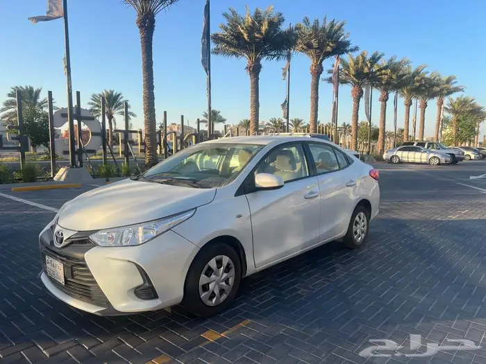 2022 تويوتا يارس 3