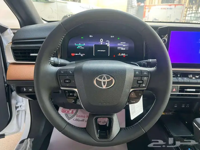 تويوتا كامري جراندي بنزين 2025 متاح اقساط و كاش 7