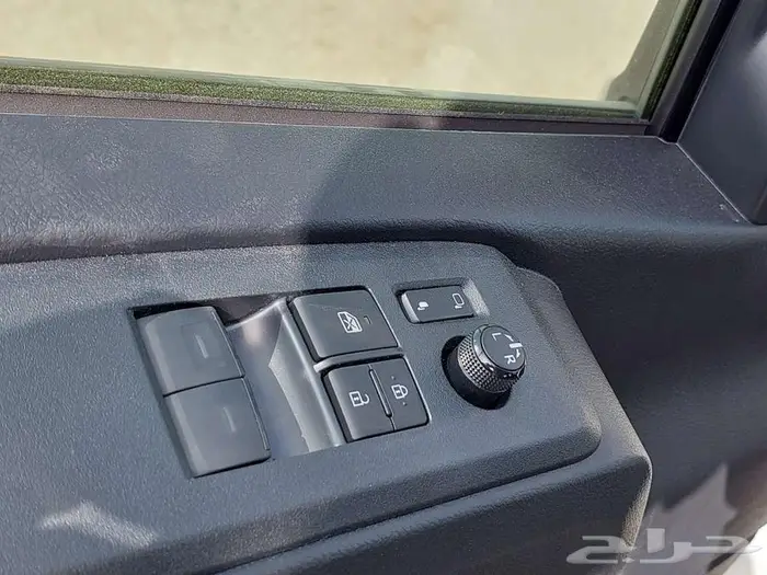 تويوتا هايس باص 13 راكب بنزين جير عادي 2025 خليجي 3