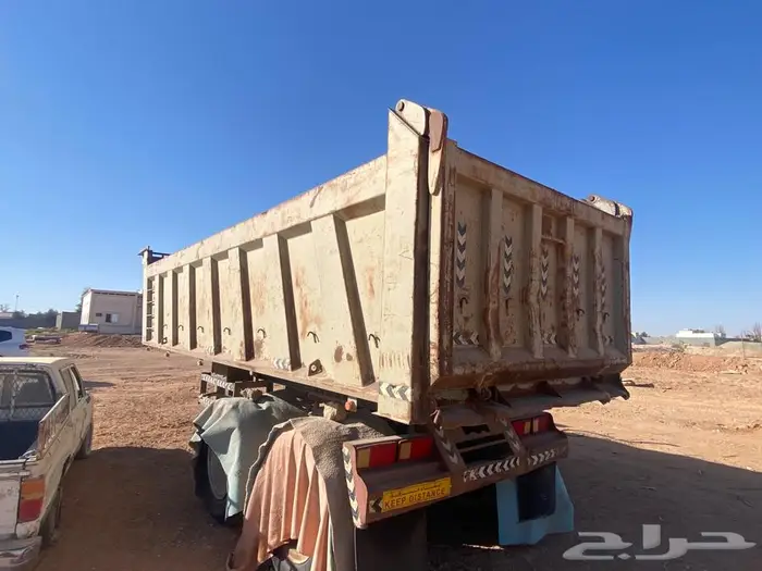 صندوق قلاب نظيف 22 متر 5