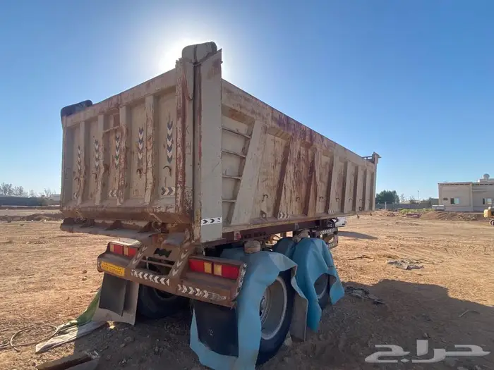 صندوق قلاب نظيف 22 متر 6