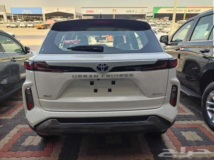 تويوتا اوربان كروزر 2026 فل كامل 13