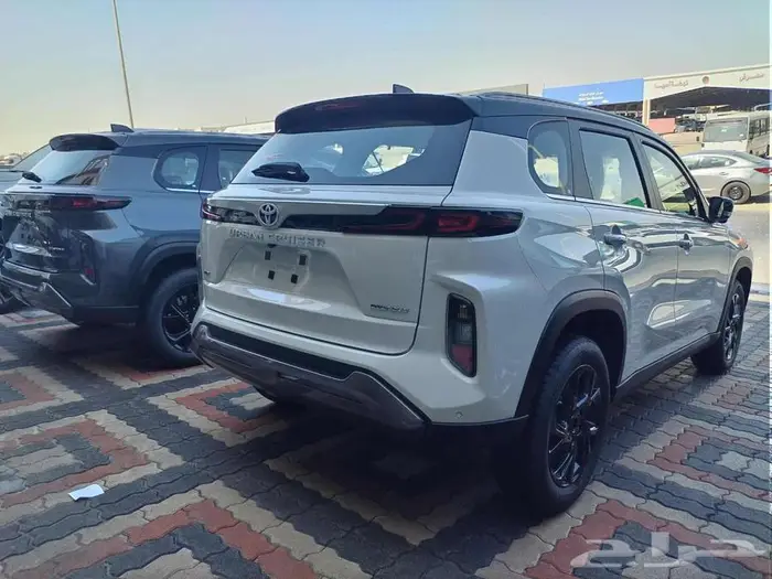 تويوتا اوربان كروزر 2026 فل كامل 15