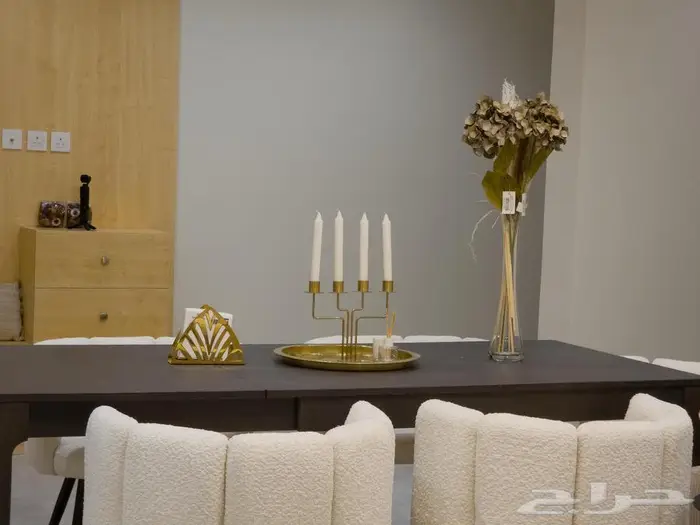 شقة مؤثثة للبيع 5 غرف 180 متر مربع بمخطط التيسير 7