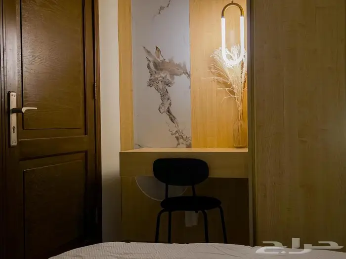 شقة مؤثثة للبيع 5 غرف 180 متر مربع بمخطط التيسير 13