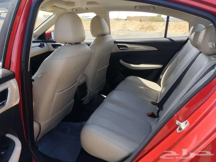 ام جي 5 . 2022 13