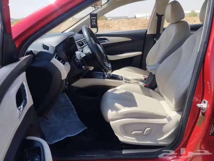 ام جي 5 . 2022 14