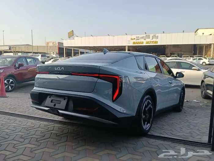 كيا كي 4 م 2026 تقسيط او كاش 4