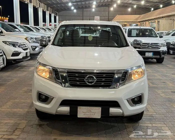 للبيع نيسان نافارا 2017 زجاج كهرب مكينه كبيره سعودي مخزززنة 1