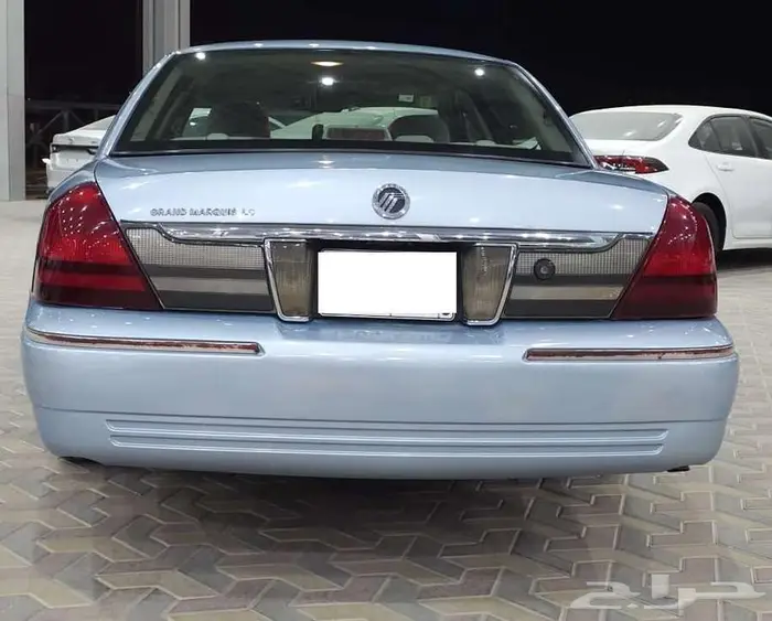 فورد جراندماركيز 2010 7