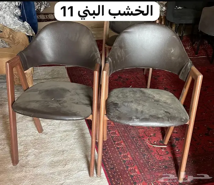 مكة المكرمة كراسي وطاولات حديد وخشب عدد 450 تقريبا 4