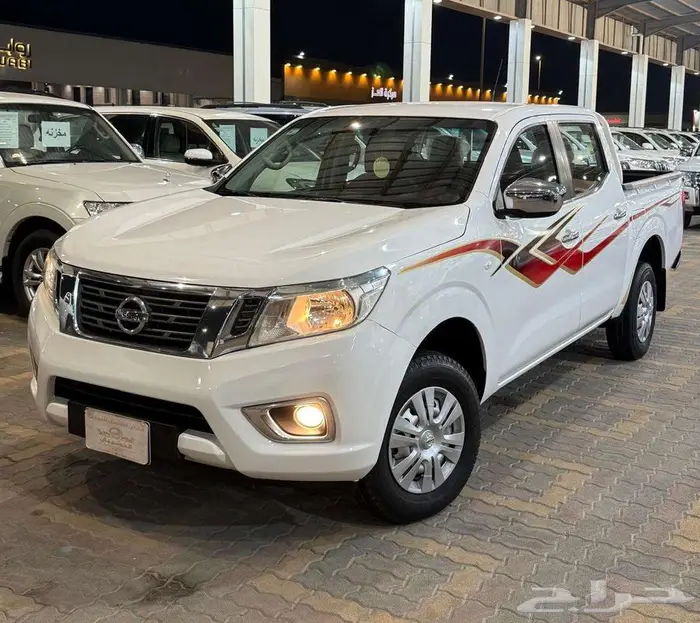 للبيع نيسان نافارا 2017 زجاج كهرب مكينه كبيره سعودي مخزززنة 3