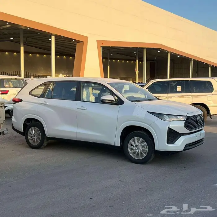 تويوتا انوفا بنزين GL 2026 سعودي 3