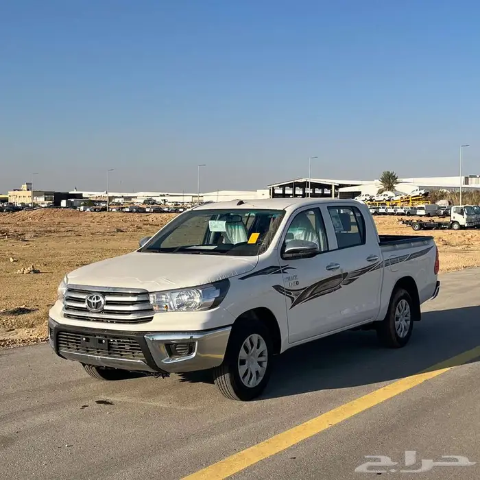 تويوتا هايلوكس GL ديزل بدون دبل غمارتين موديل 2025 0