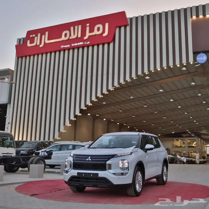 ميتسوبيشي اوتلاندر ستاندر 7 و 5 راكب بدون دبل 2025 19