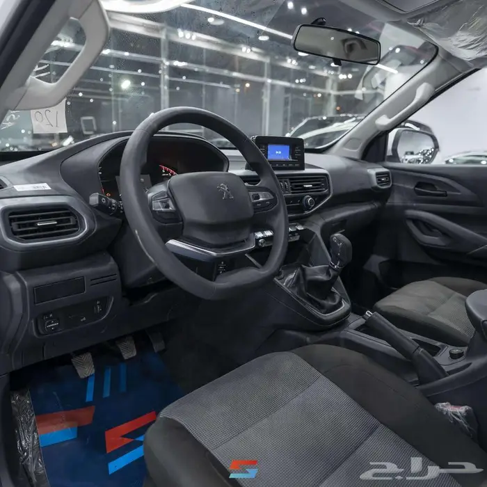 بيجو ونيت لاندتريك 2023 ديزل دبل جديد اصفار 10