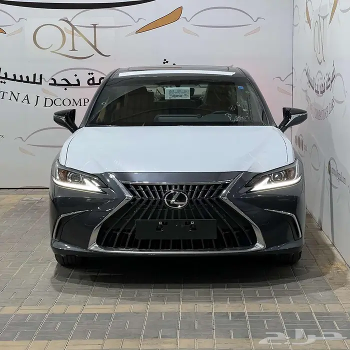 لكزس ES250 بنزين 2025 بأقل الأسعار 1