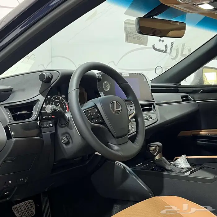 لكزس ES250 بنزين 2025 بأقل الأسعار 8
