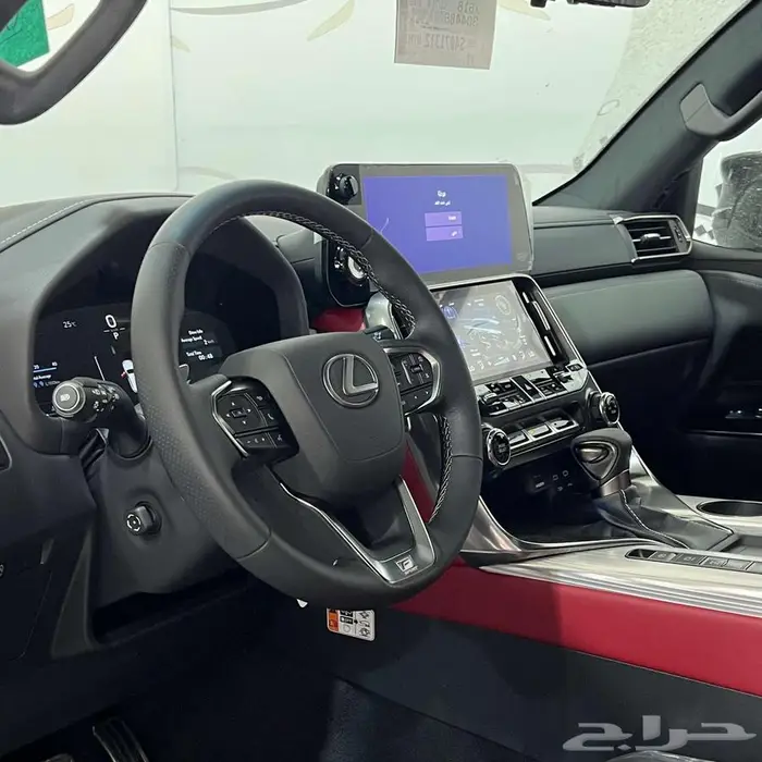 لكزس LX600 اف سبورت بنزين 2025 7