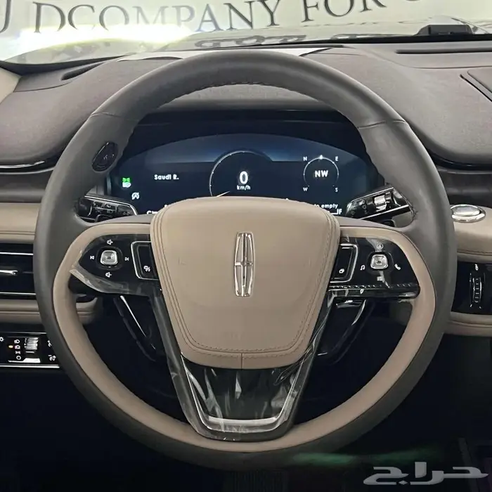 لينكون افياتور ريزرف 7 مقاعد بنزين 2023 10