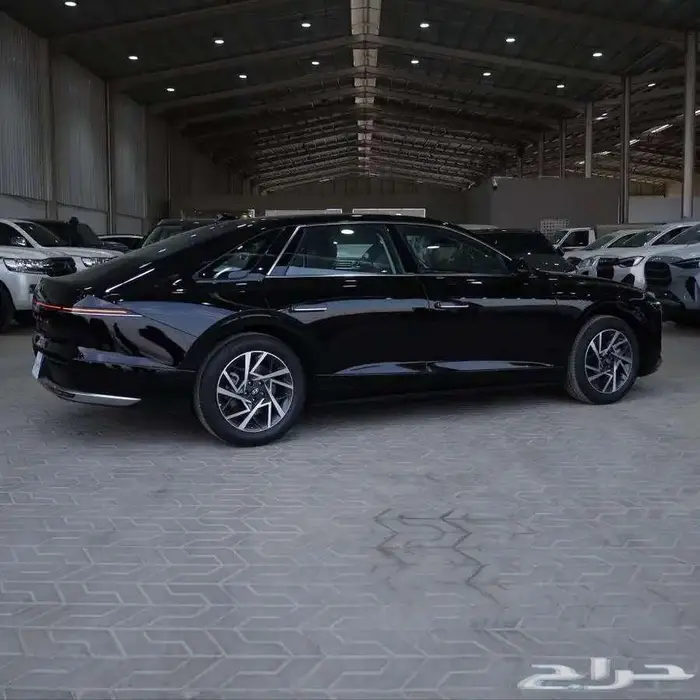 هيونداي ازيرا كلاسيك مكينه 3.5 موديل 26 اقساط 2