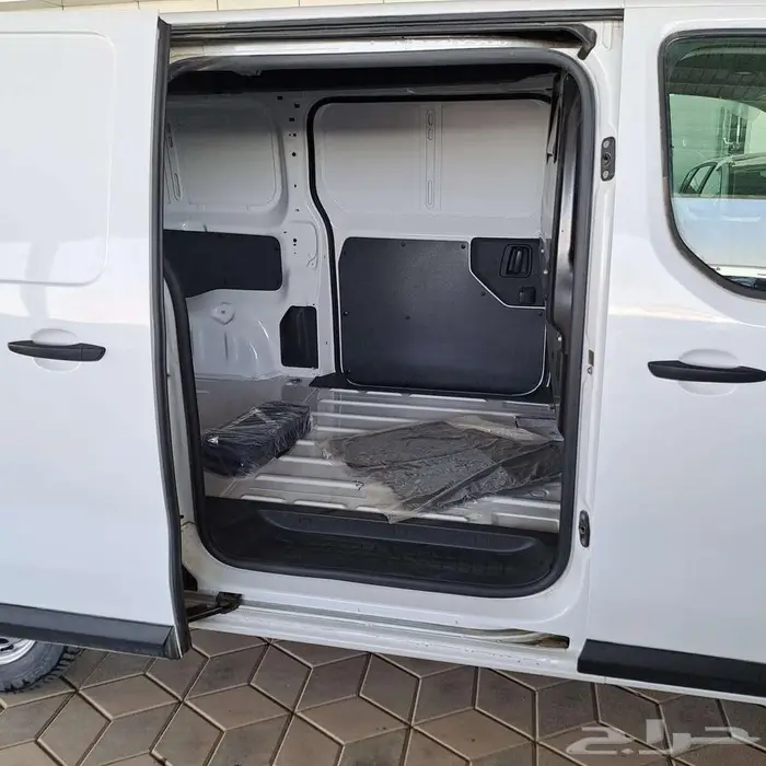 سيتروين جامبي ديزل 2024 بضاعه عرض خاص للشركات 3