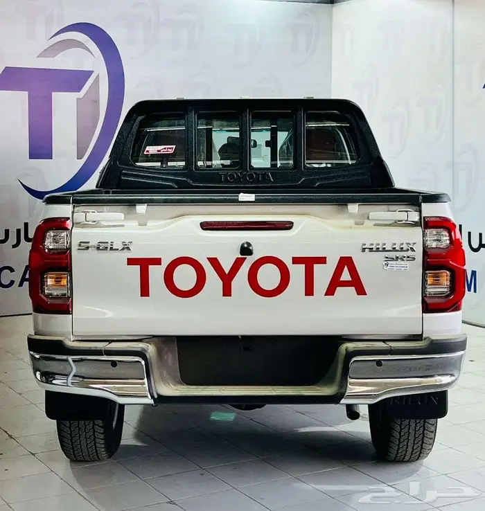 هايلوكس غمارتين S-GLX 4 4 اوتوماتيك بنزين 2025 3