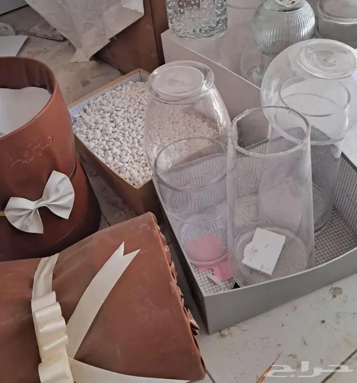 أغراض محل هدايا للبيع 3