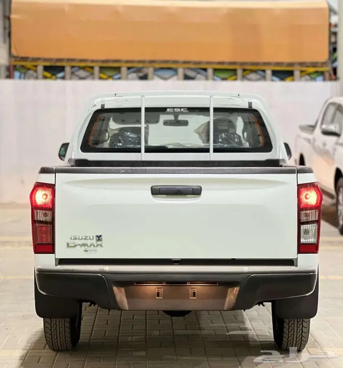 ايسوزو ديماكس غمارتين 2025 بدون دبل 1