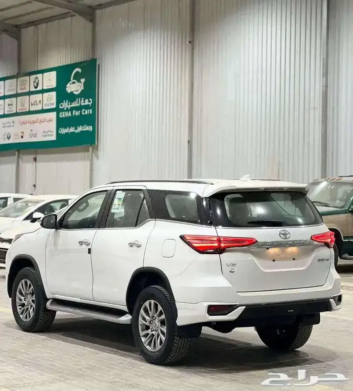 فورشنر بنزين 6سرندل VX3 2025 وVX1 . 5