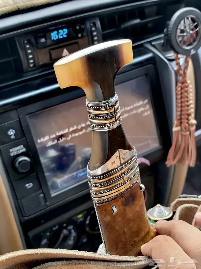 خنجر زراف مذهب عيار 21 قاطع وصف 6