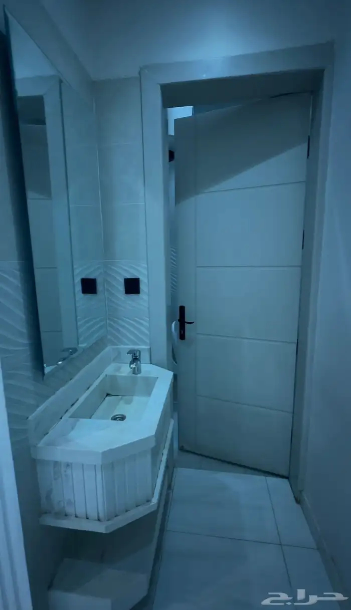 دور علوي للإيجار - الرياض حي الدار البيضاء 3