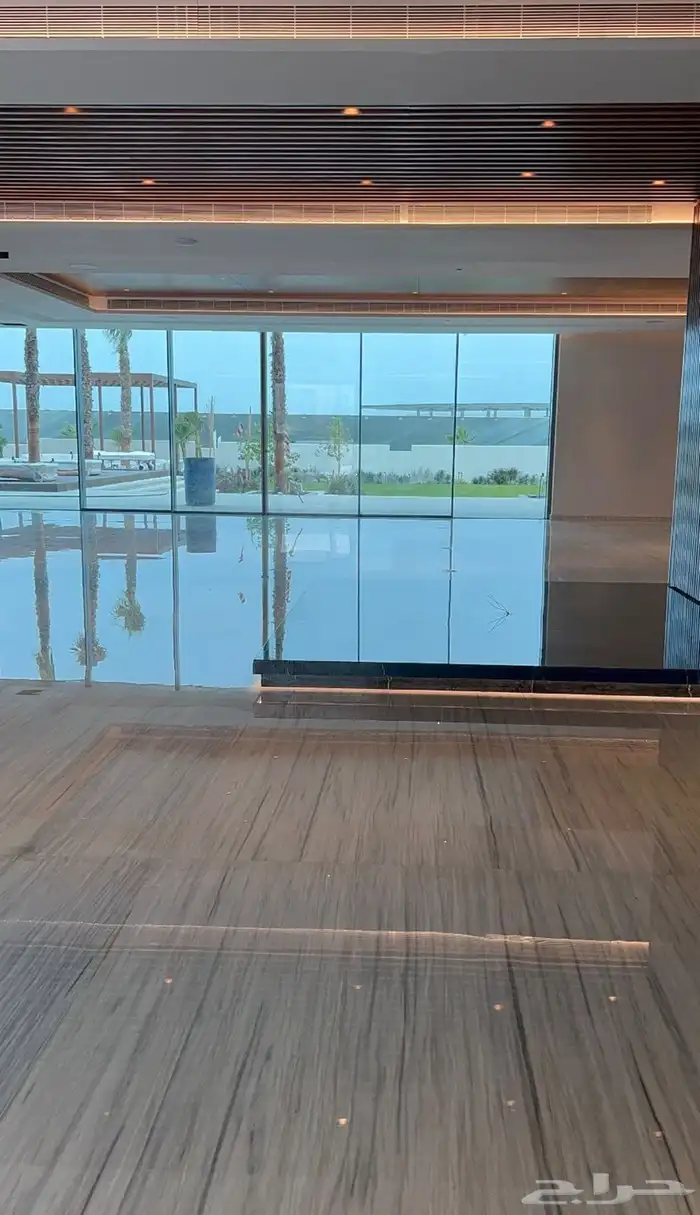 جلي رخام وازاله الغراء عن البلاط 2