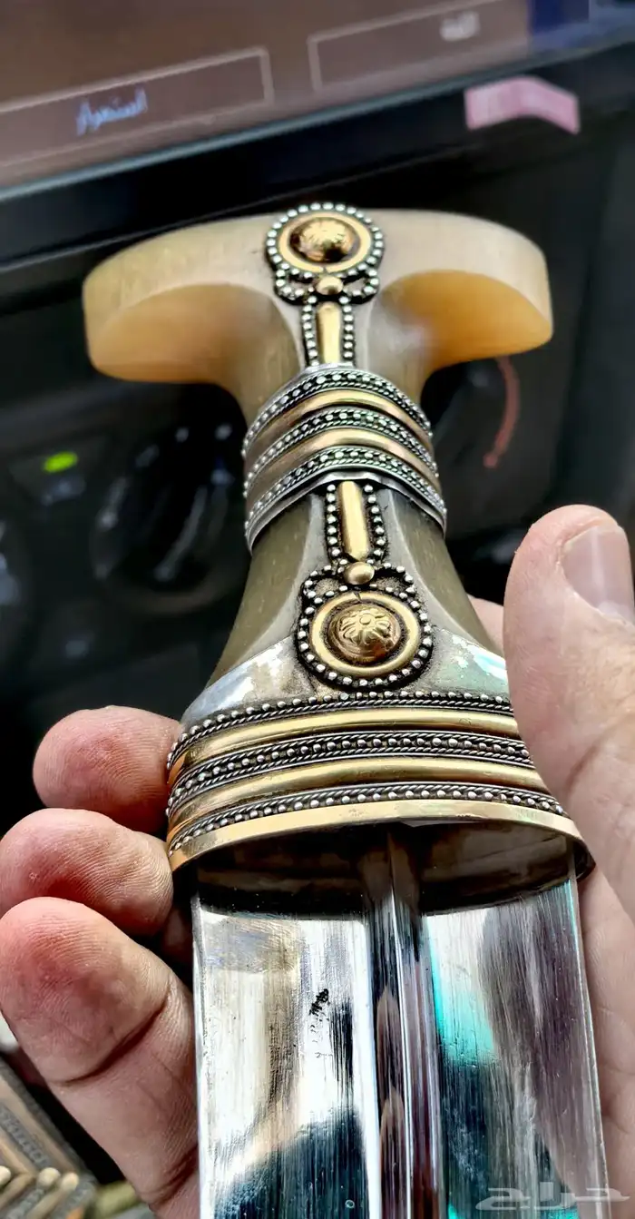 خنجر زراف مذهب عيار 21 قاطع وصف 5