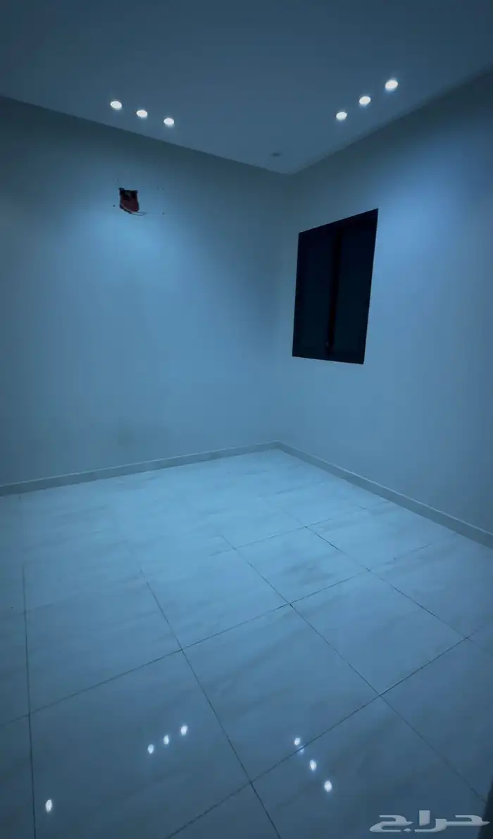 دور علوي للإيجار - الرياض حي الدار البيضاء 9