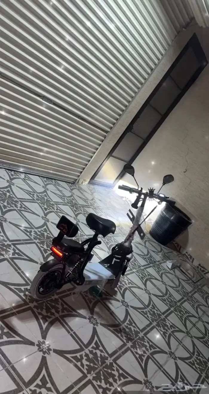 سكوتر ابو سله مقعدين مميز 2