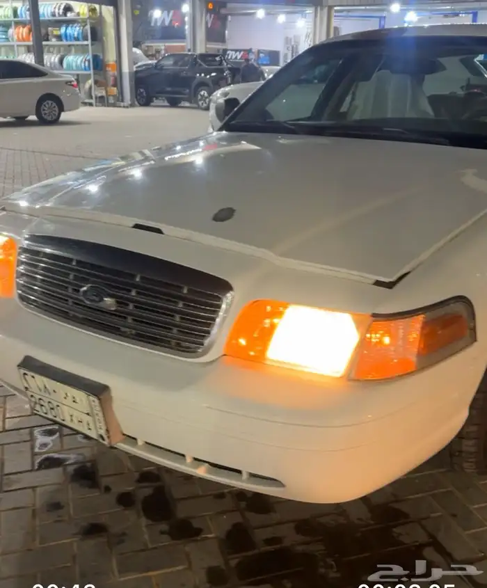 فورد فكتوريا 2009 للبيع 2